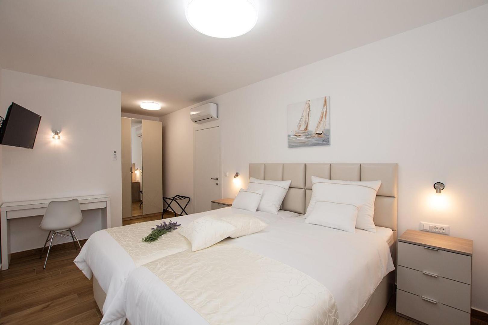 Villa Stella - Crowonder Luxury Rent Turanj Bagian luar foto