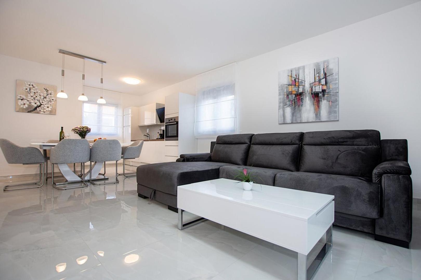 Villa Stella - Crowonder Luxury Rent Turanj Bagian luar foto